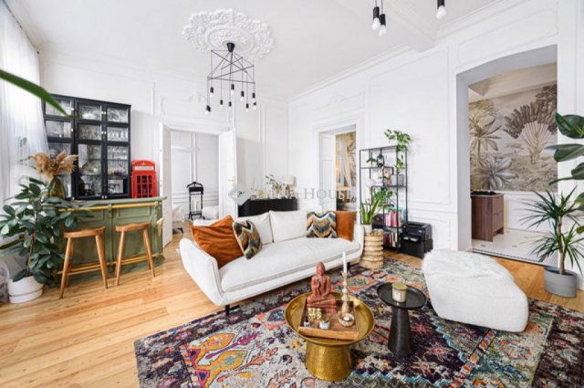 Eladó téglalakás, V. kerületben, Veres Pálné utcában