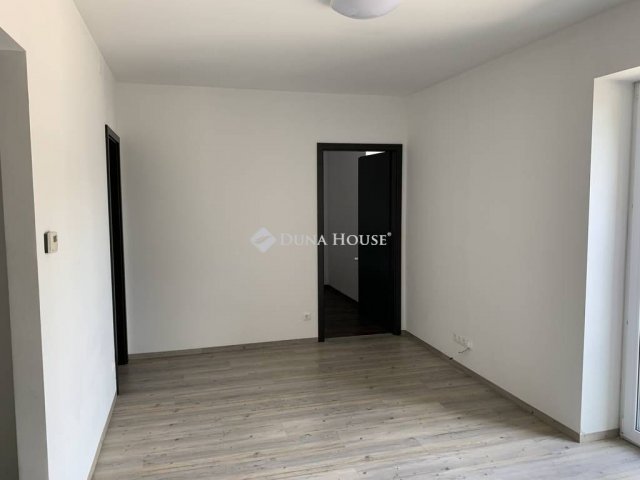 Kiadó téglalakás, albérlet, Kecskeméten 180 E Ft / hó