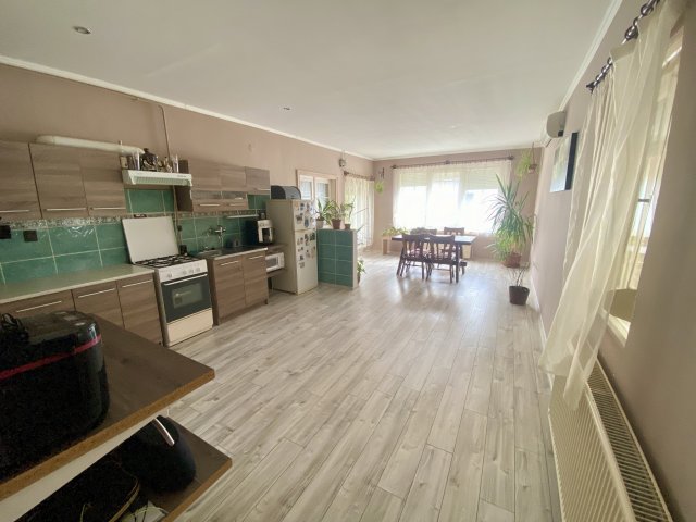 Eladó családi ház, Ráksin 35.9 M Ft, 3 szobás