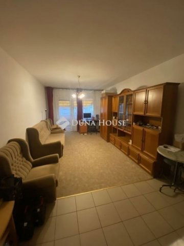 Eladó panellakás, Szegeden 44.9 M Ft, 2 szobás