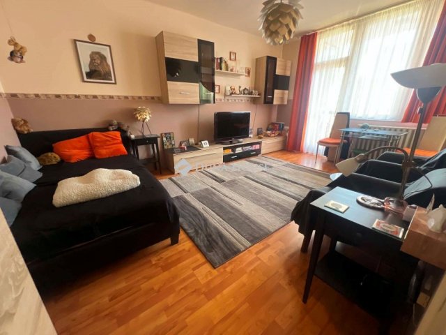 Eladó panellakás, Jászberényben 23.9 M Ft, 1 szobás