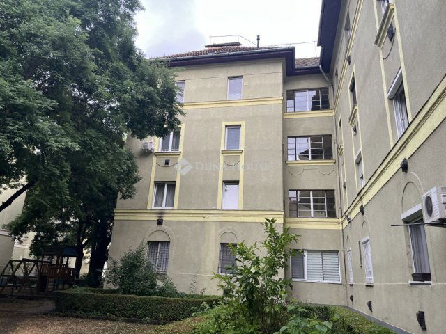 Eladó téglalakás, Budapesten, X. kerületben, Üllői úton