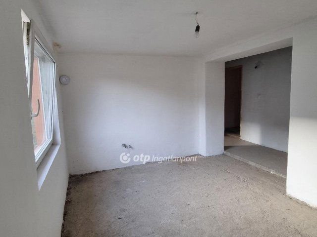 Eladó családi ház, Kemenesmihályfán 29.999 M Ft, 2+1 szobás