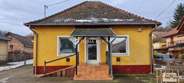 Eladó családi ház, Bakon 39.99 M Ft, 2 szobás