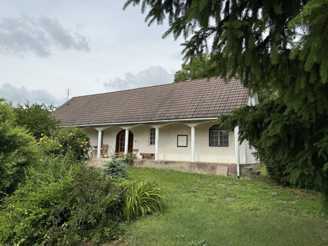 Eladó családi ház, Alcsútdobozon 54.9 M Ft, 2 szobás