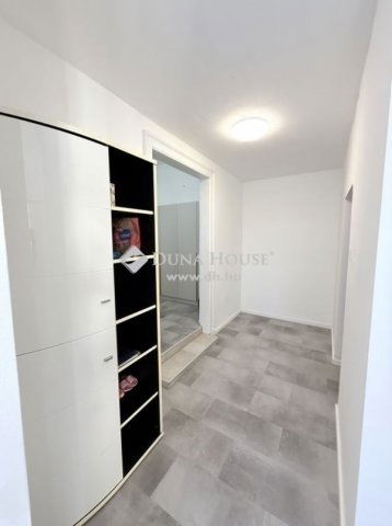 Eladó téglalakás, Budapesten, XX. kerületben 65 M Ft, 3 szobás