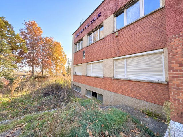 Eladó iroda, Szajkon 109.9 M Ft, 1 szobás / költözzbe.hu