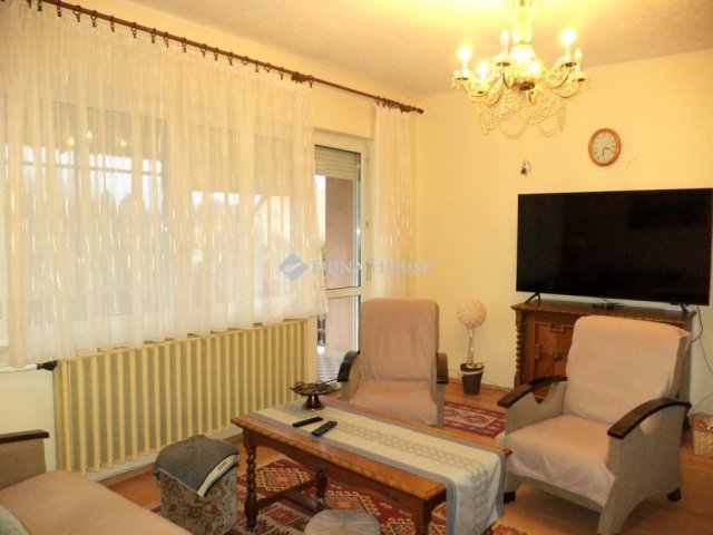 Eladó családi ház, Velencén 84.8 M Ft, 3 szobás