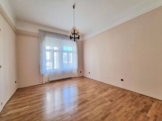 Eladó téglalakás, Budapesten, IX. kerületben, Mester utcában