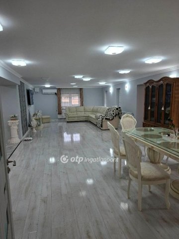 Eladó családi ház, Derecskén 89.9 M Ft, 3 szobás