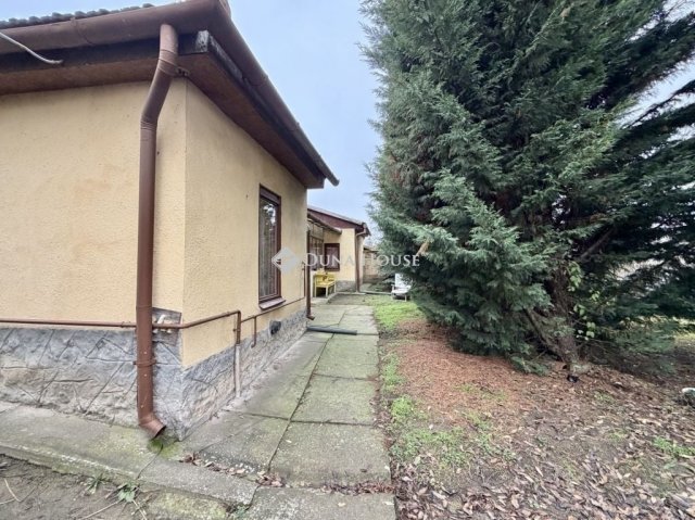 Eladó családi ház, Sülysápon 38.5 M Ft, 2 szobás