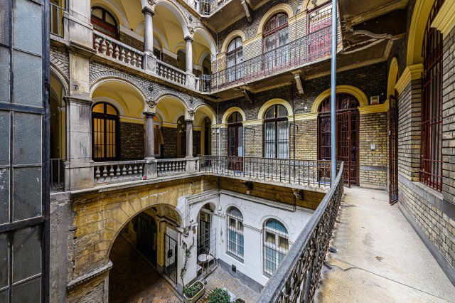 Eladó téglalakás, Budapesten, VI. kerületben 259.9 M Ft