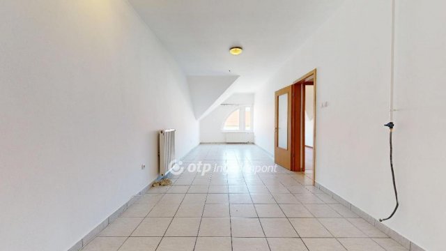Eladó téglalakás, Mezőkövesden 24.9 M Ft, 2 szobás