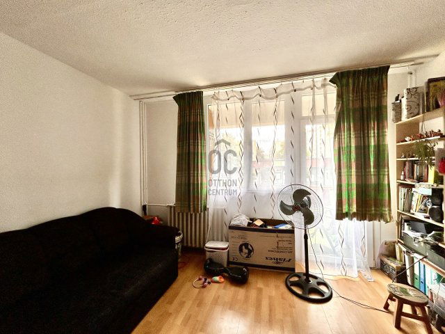 Eladó panellakás, Cegléden 36.9 M Ft, 2 szobás