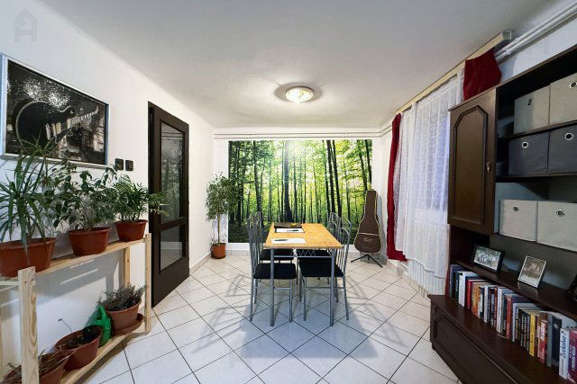 Eladó családi ház, Komáromban 62 M Ft, 4 szobás