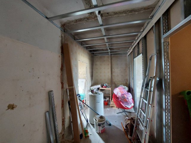 Eladó téglalakás, Táton 32 M Ft, 2 szobás