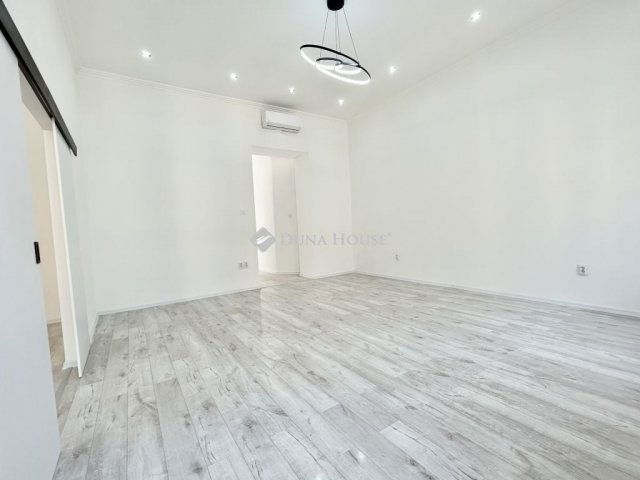 Eladó téglalakás, Budapesten, VII. kerületben 79.9 M Ft