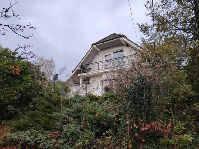 Kiadó családi ház, albérlet, III. kerületben, Remetehegyi úton