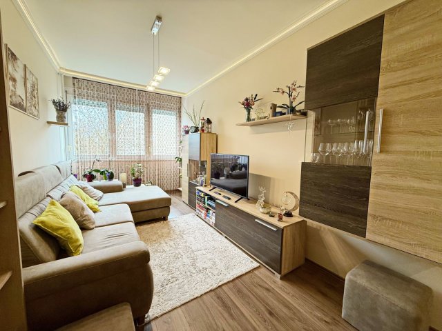 Eladó téglalakás, Debrecenben 59.9 M Ft, 2 szobás