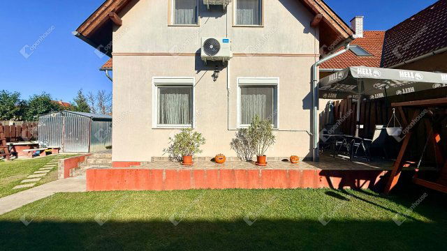 Eladó téglalakás, Üllőn 125 M Ft, 5 szobás