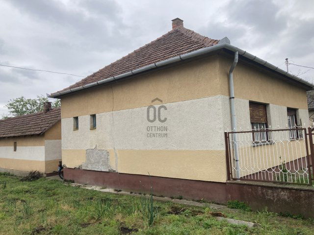 Eladó családi ház, Kunszálláson 25.9 M Ft, 2 szobás