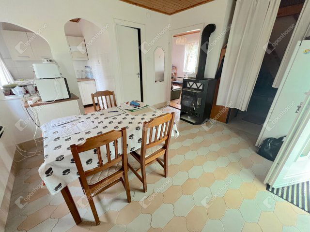 Eladó nyaraló, Monoron 29.9 M Ft, 2 szobás / költözzbe.hu