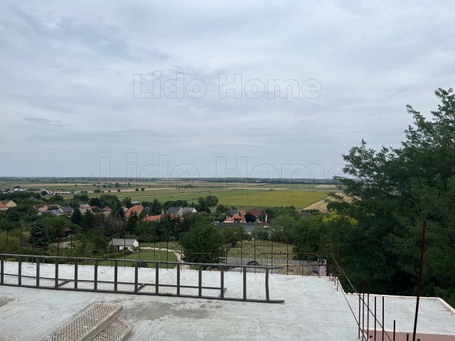 Eladó családi ház, Győrújbaráton 205 M Ft, 4 szobás