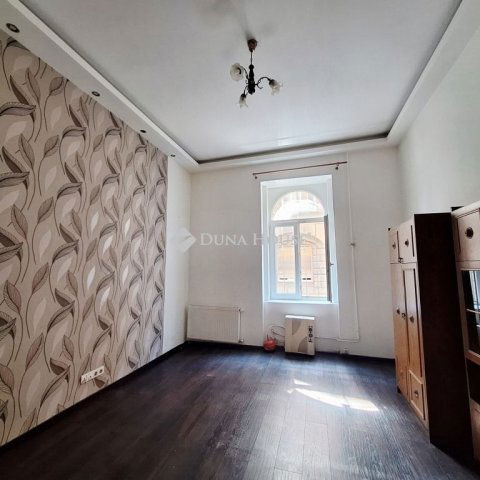 Eladó téglalakás, Budapesten, VIII. kerületben 55 M Ft, 2 szobás