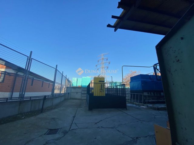 Eladó ipari ingatlan, Budapesten, XXI. kerületben 155 M Ft