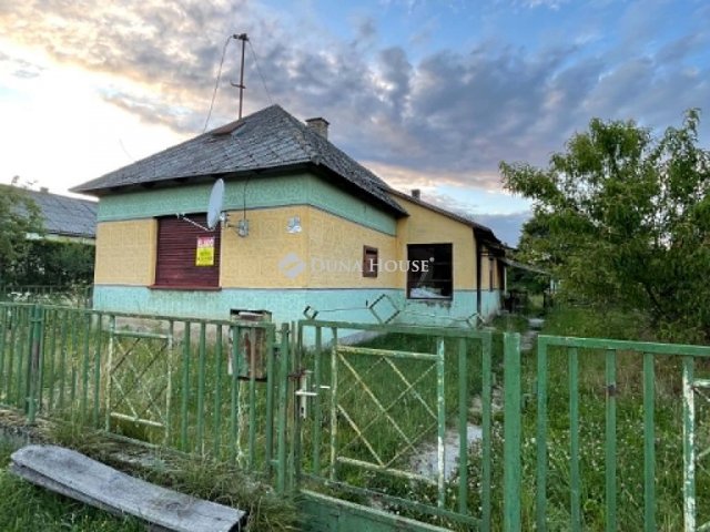 Eladó családi ház, Kálmáncsán 5.5 M Ft, 2 szobás