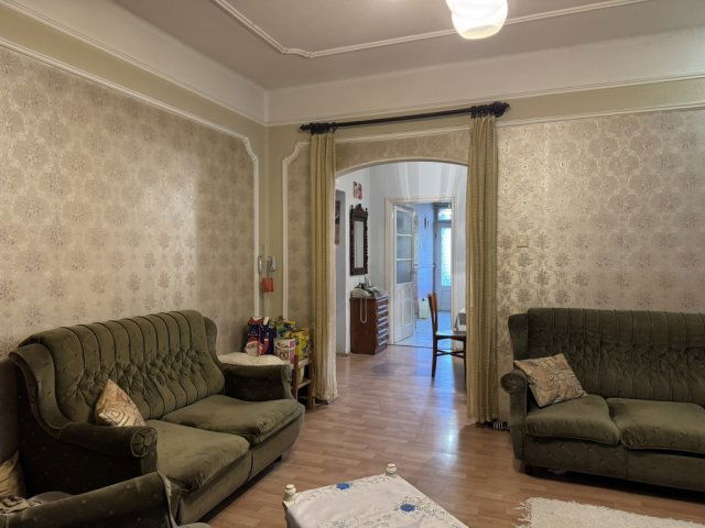 Eladó családi ház, Jászapátiban 18.5 M Ft, 4 szobás
