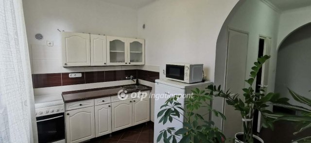 Eladó téglalakás, Kisvárdán 42 M Ft, 2 szobás