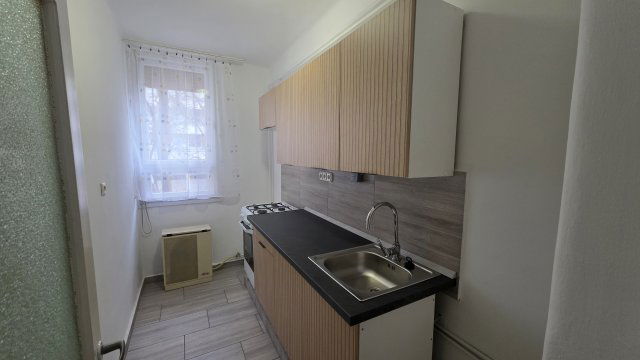 Kiadó téglalakás, albérlet, Debrecenben, Gyöngyösi utcában