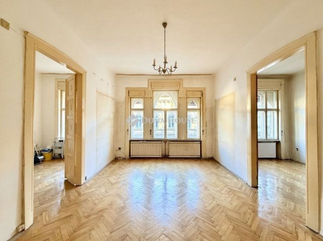 Eladó téglalakás, Budapesten, VII. kerületben 90 M Ft, 4 szobás