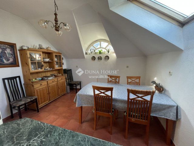 Eladó családi ház, Érden 139.9 M Ft, 1 szobás