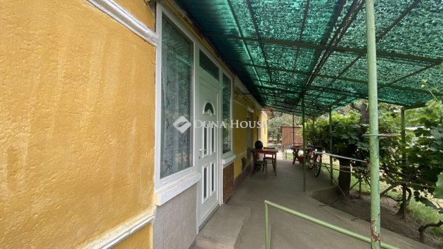 Eladó családi ház, Tápióbicskén 26.5 M Ft, 3 szobás