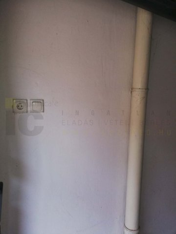 Eladó garázs, Szegeden 14.5 M Ft / költözzbe.hu