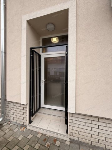 Kiadó téglalakás, albérlet, Kecskeméten 250 E Ft / hó