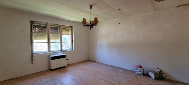 Eladó családi ház, Bicskén, Diófa utcában 25.9 M Ft, 2 szobás