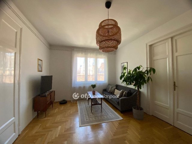 Eladó téglalakás, Budapesten, VIII. kerületben 144 M Ft