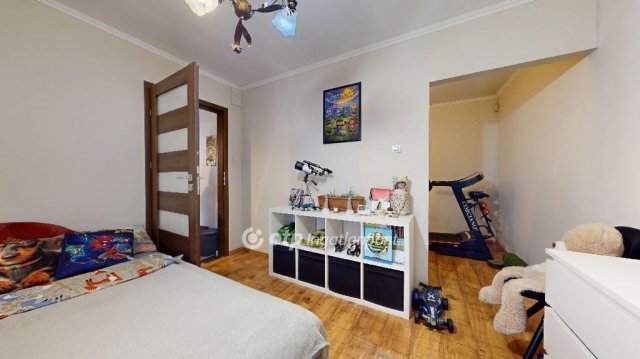 Eladó családi ház, Nyírbátorban 42 M Ft, 3 szobás