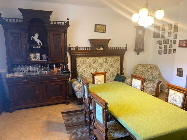 Eladó családi ház, Gyenesdiáson 155 M Ft, 6 szobás