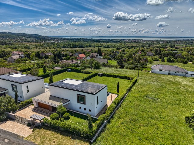 Eladó családi ház, Cserszegtomajon 399 M Ft, 3+1 szobás