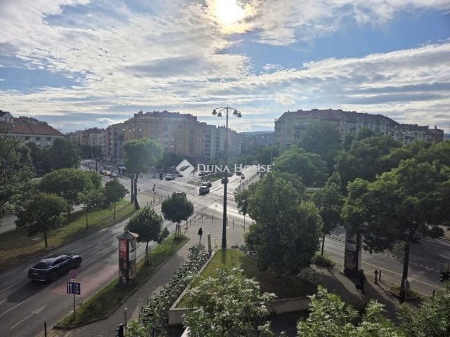 Eladó téglalakás, Budapesten, XI. kerületben 109 M Ft, 2 szobás