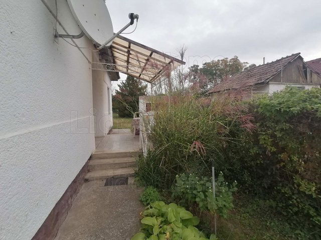 Eladó családi ház, Balatonbogláron 36.9 M Ft, 2+1 szobás