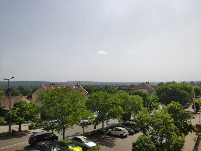 Eladó üzlethelyiség, Budaörsön, Szabadság úton 220 M Ft