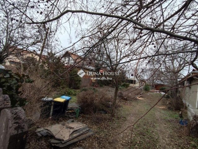 Eladó telek, Budapesten, XVIII. kerületben 49.9 M Ft