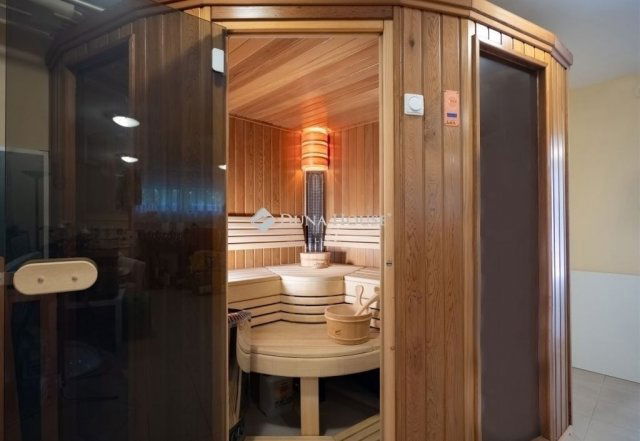 Eladó családi ház, Halásztelken 224.5 M Ft, 6 szobás