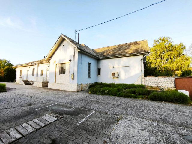 Eladó üzlethelyiség, Mendén 179.9 M Ft, 2 szobás