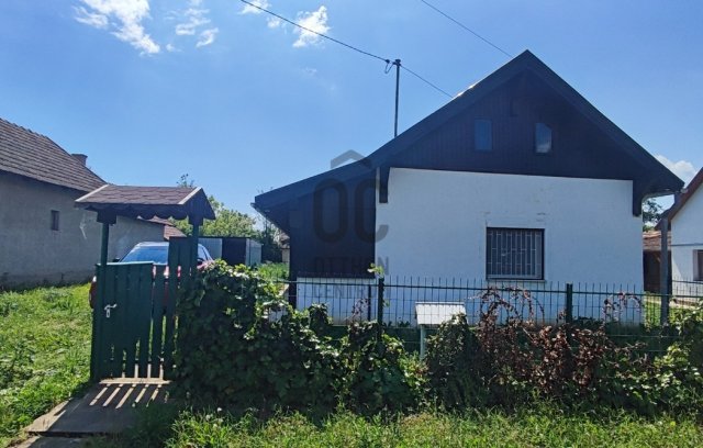 Eladó családi ház, Abádszalókban 19.9 M Ft, 2 szobás
